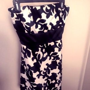White House Black Market strapless dress size 6